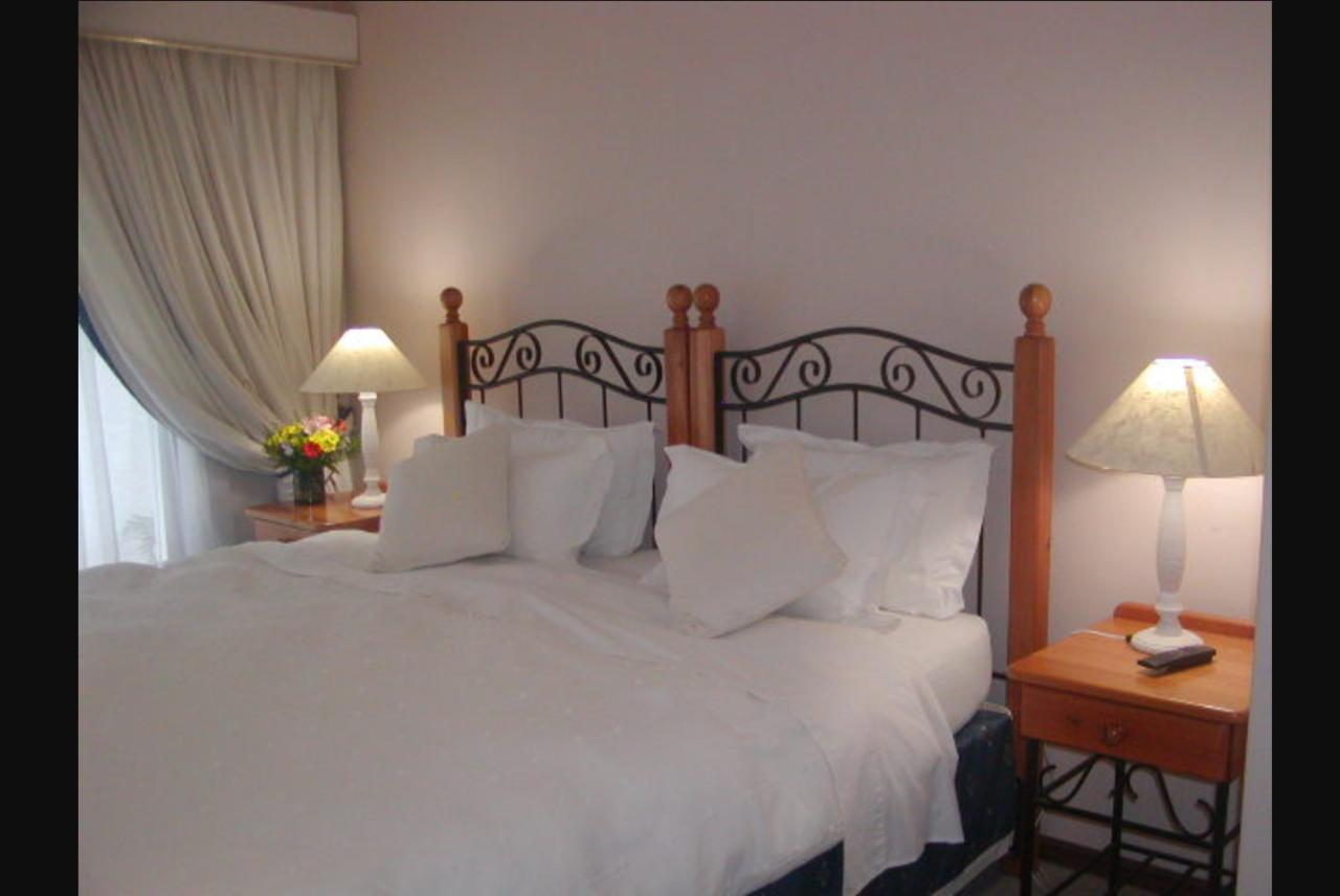 Four Pines Lodge Hermanus Exterior foto